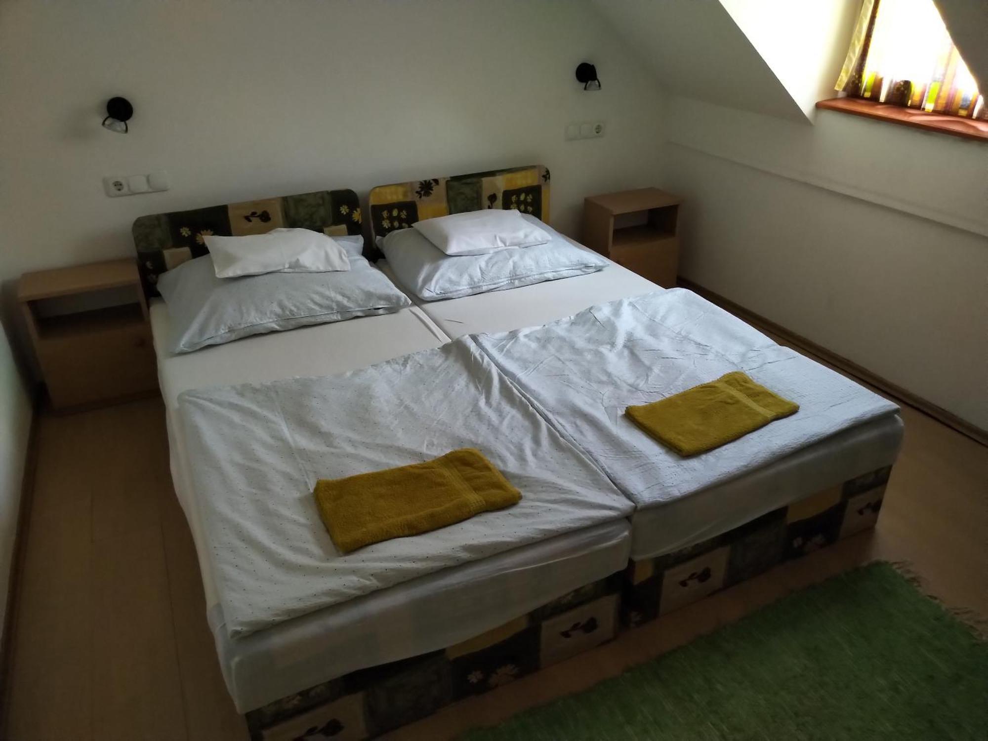 Reteshaz Strudelhaus Apartmanhaz Vonyarcvashegy Bagian luar foto