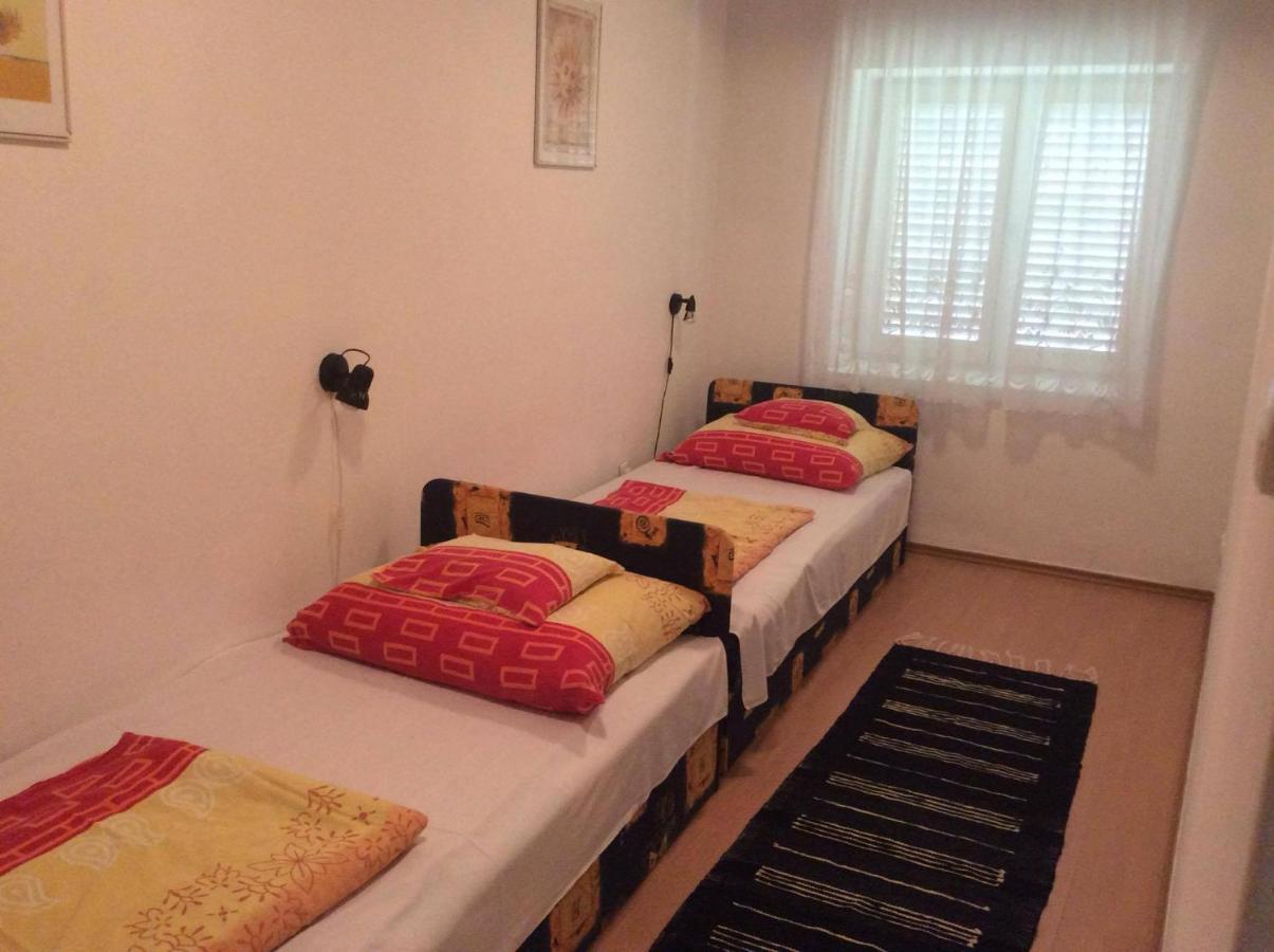 Reteshaz Strudelhaus Apartmanhaz Vonyarcvashegy Bagian luar foto