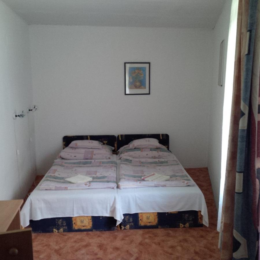 Reteshaz Strudelhaus Apartmanhaz Vonyarcvashegy Bagian luar foto
